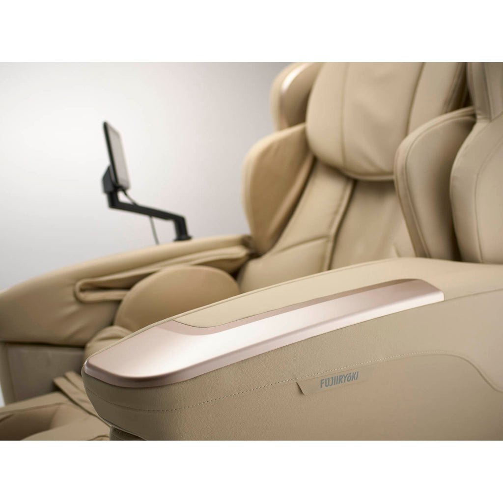 후지이료키 JP4000